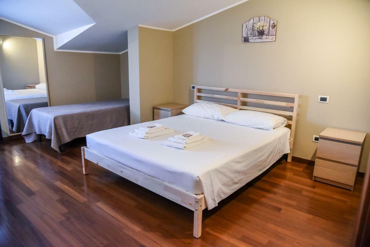 Апартаменти Attic Aries Монтезільвано Екстер'єр фото